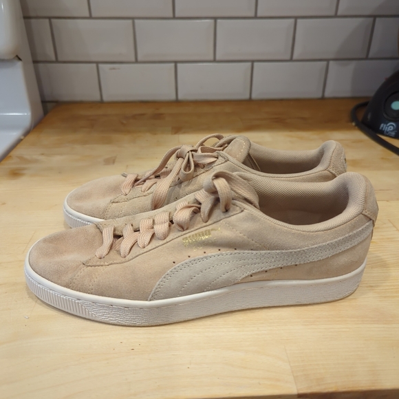 Puma Sneakers (Size 9) - Picture 6 of 8
